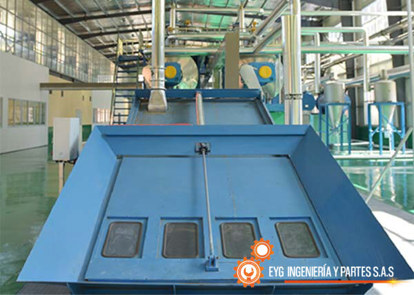 Contenedores de almacenamiento de silos industriales personalizados - EYG INGENIERÍA